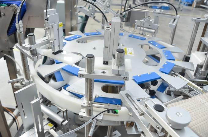 CE認証済み垂直カートニングマシン トルク過負荷保護 400mm検出高さ 3